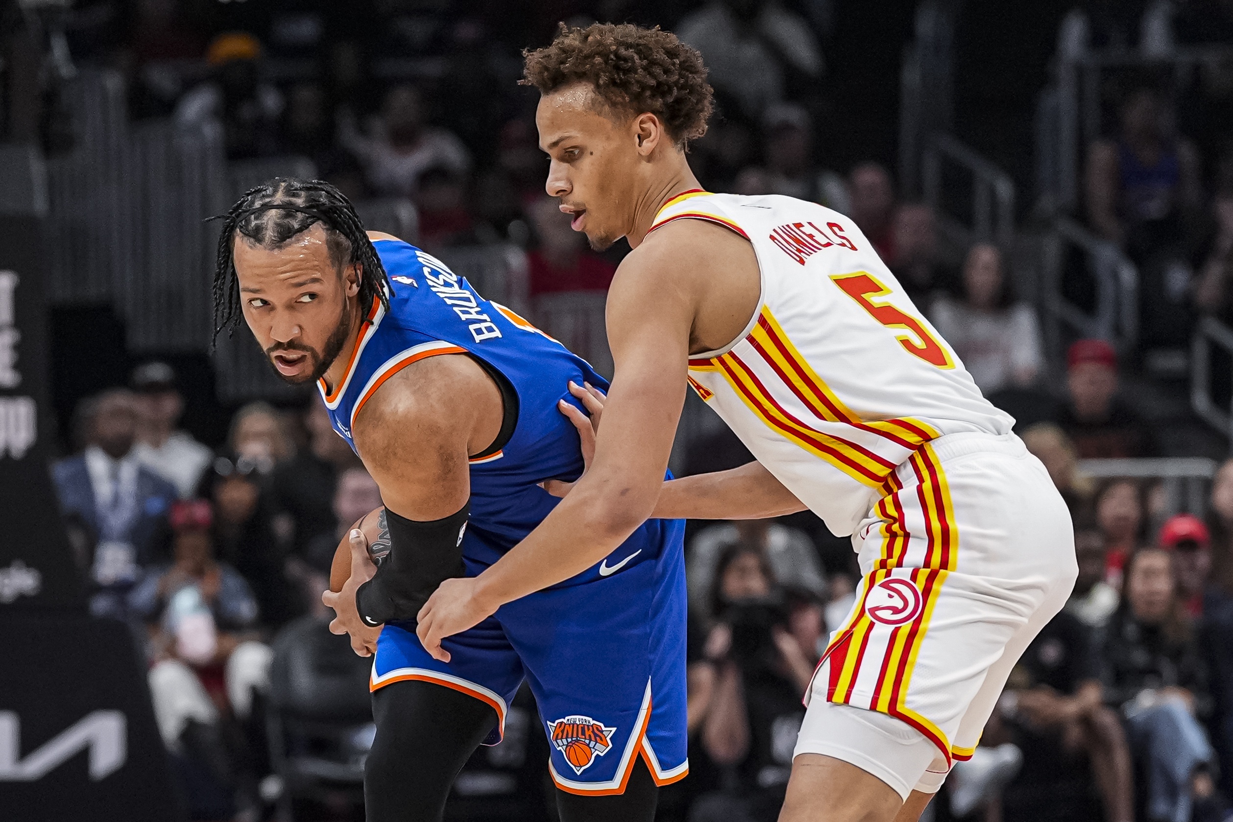 kaiyun-NBA彩经：尼克斯力擒老鹰拿下天王山 马刺轻取开拓者成功晋级